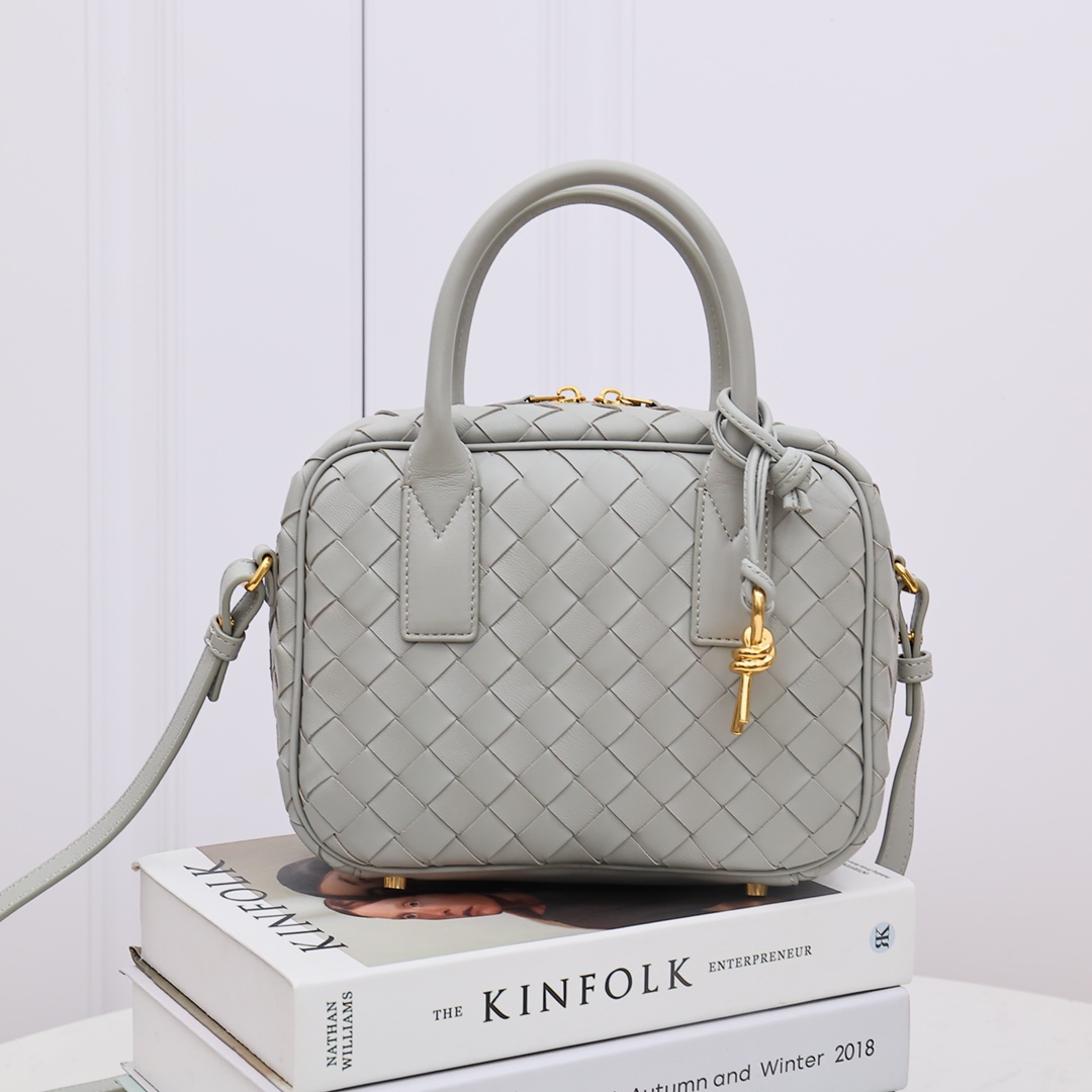 Bottega Veneta Small Getaway - FashionPlug