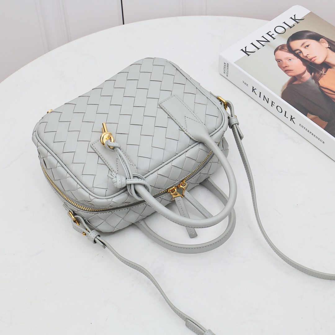Bottega Veneta Small Getaway - FashionPlug