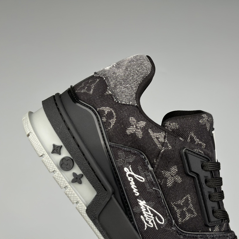 Louis Vuitton lv Trainer Sneaker (Upon UK Size) - FashionPlug