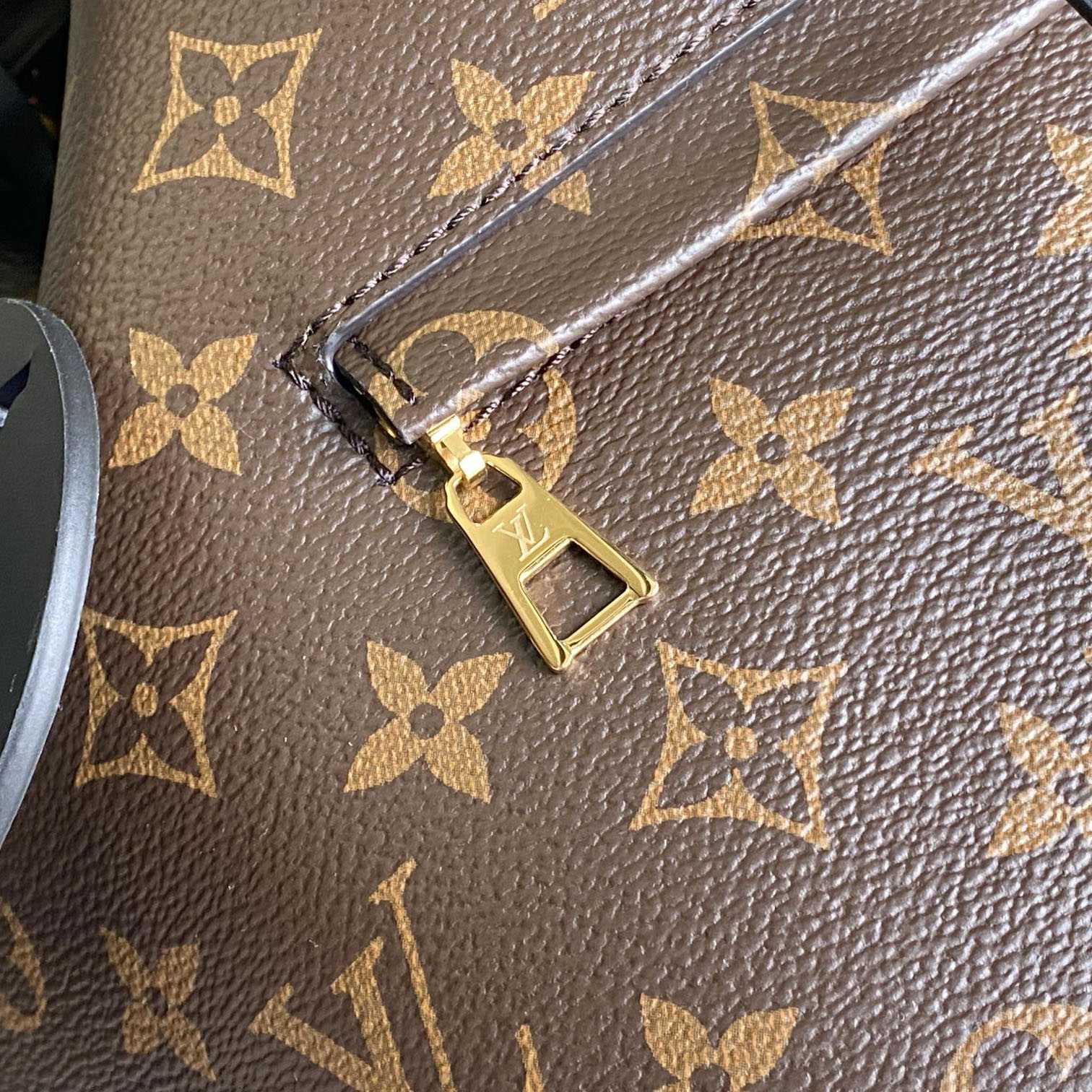 Louis Vuitton Backpacks  (27.5 x 33 x 14cm) m45515 - FashionPlug