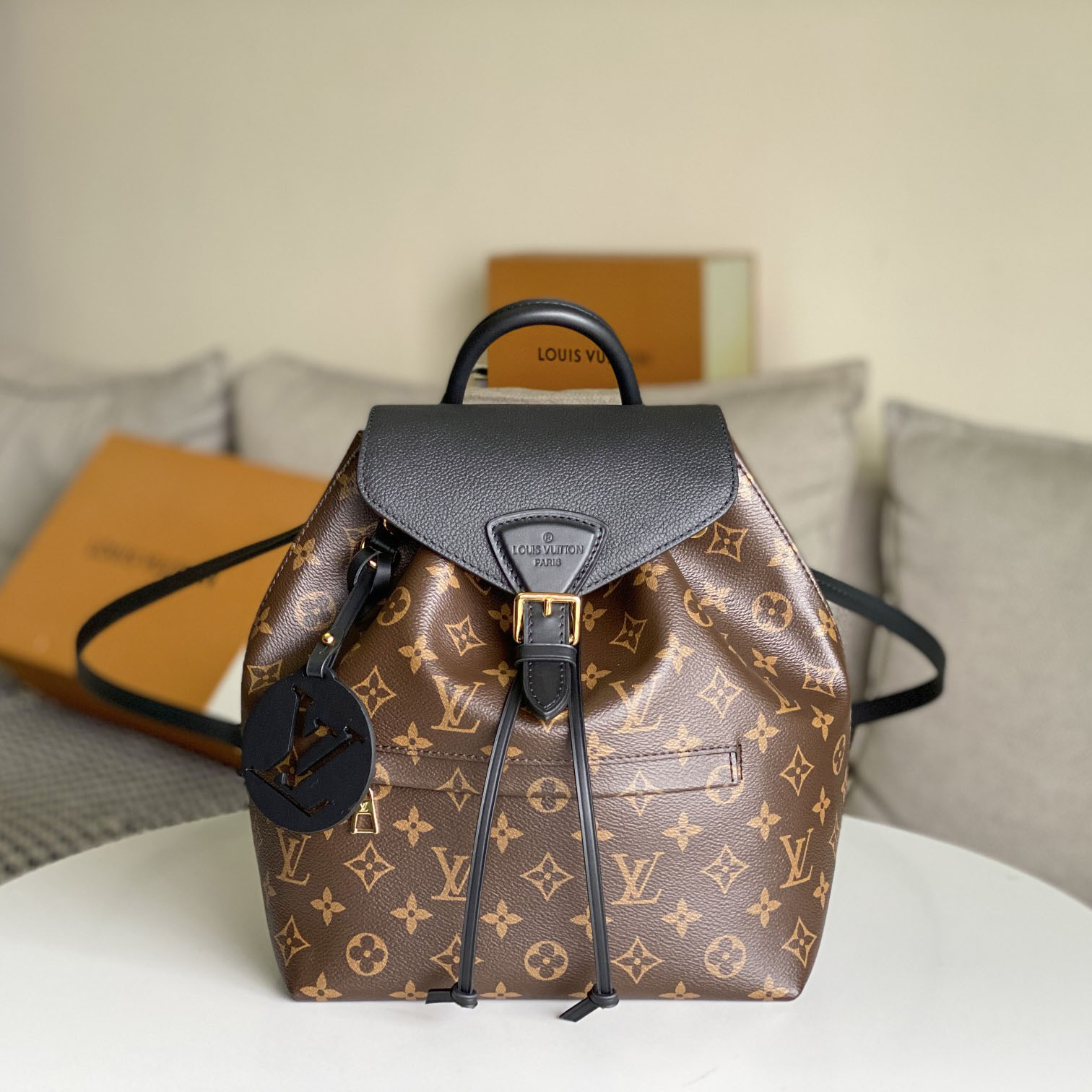 Louis Vuitton Backpacks  (27.5 x 33 x 14cm) m45515 - FashionPlug