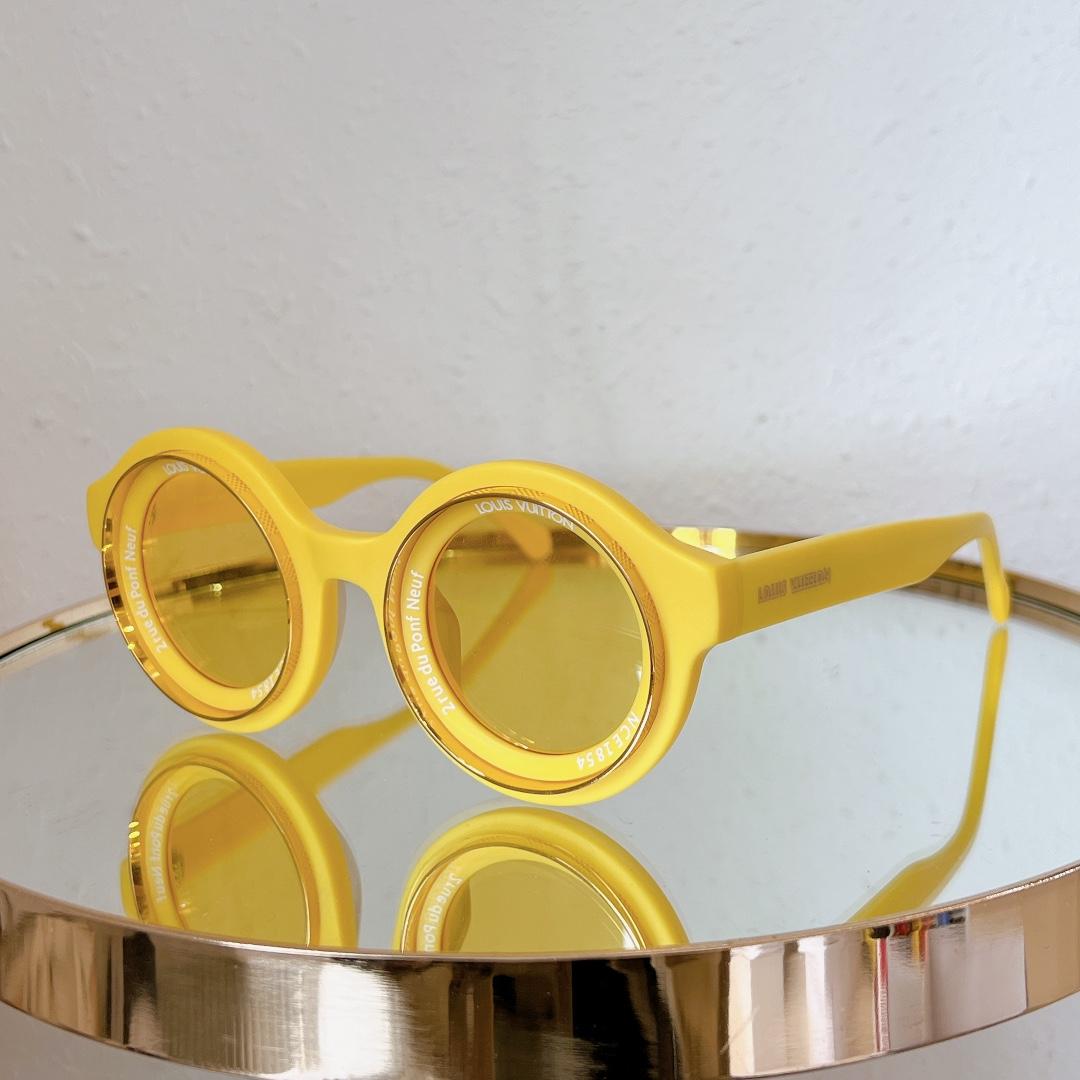 Louis Vuitton Sunglasses    Z2501 - FashionPlug