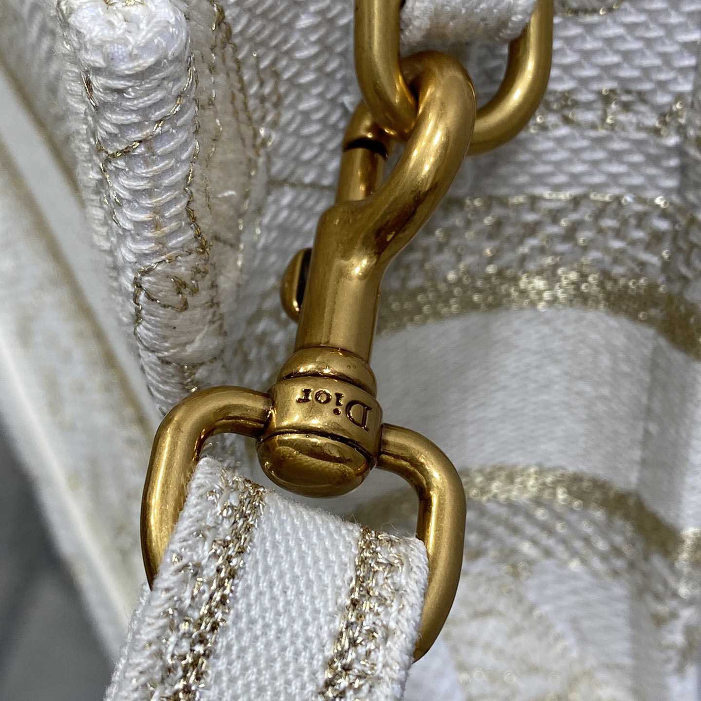 Dior Medium Lady D-Lite Bag - FashionPlug