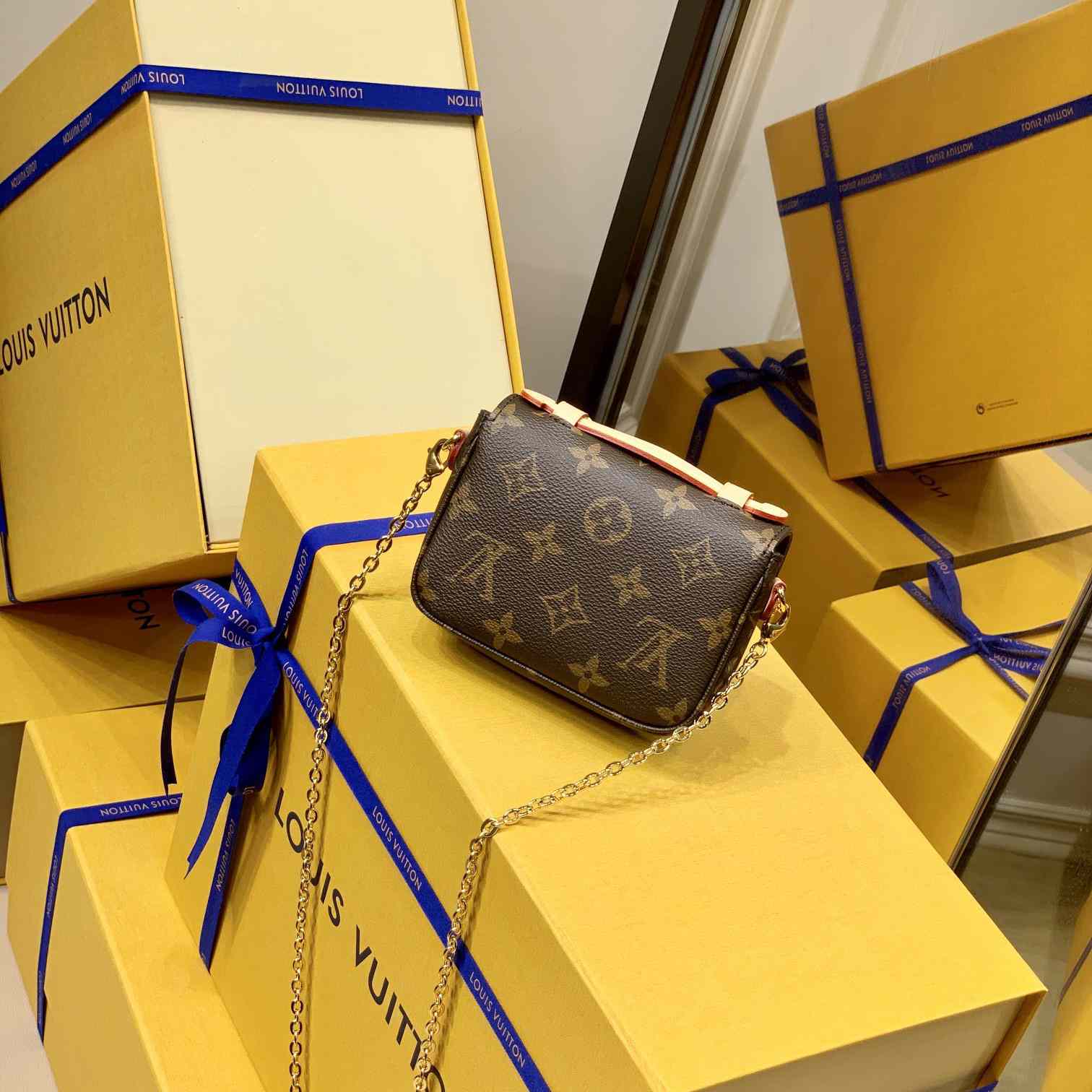 Louis Vuitton Micro Métis (14-11-3.5cm)     M81267  M80311 - FashionPlug