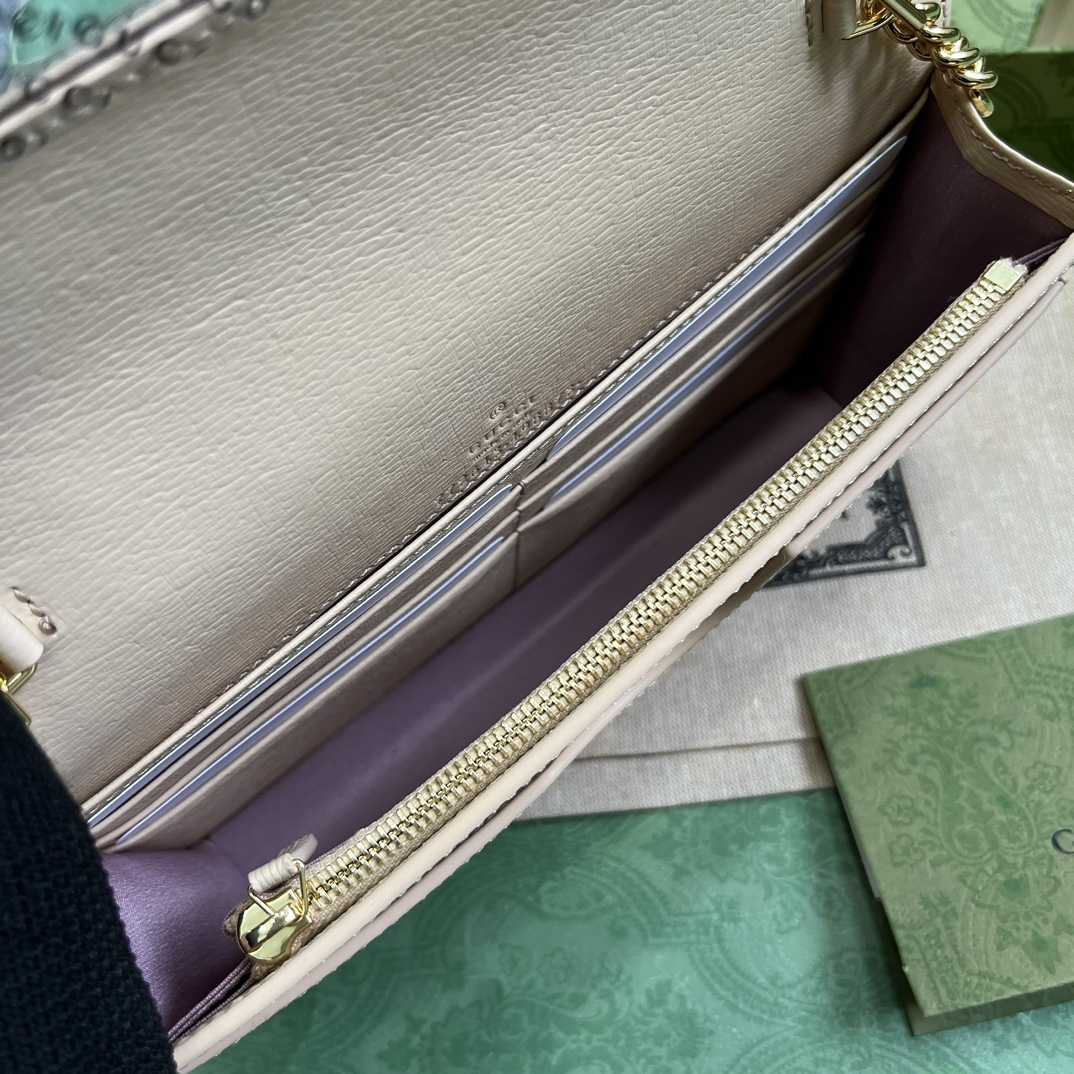Gucci Chain Wallet With Gucci Script (12.5x 20x 4cm) - FashionPlug