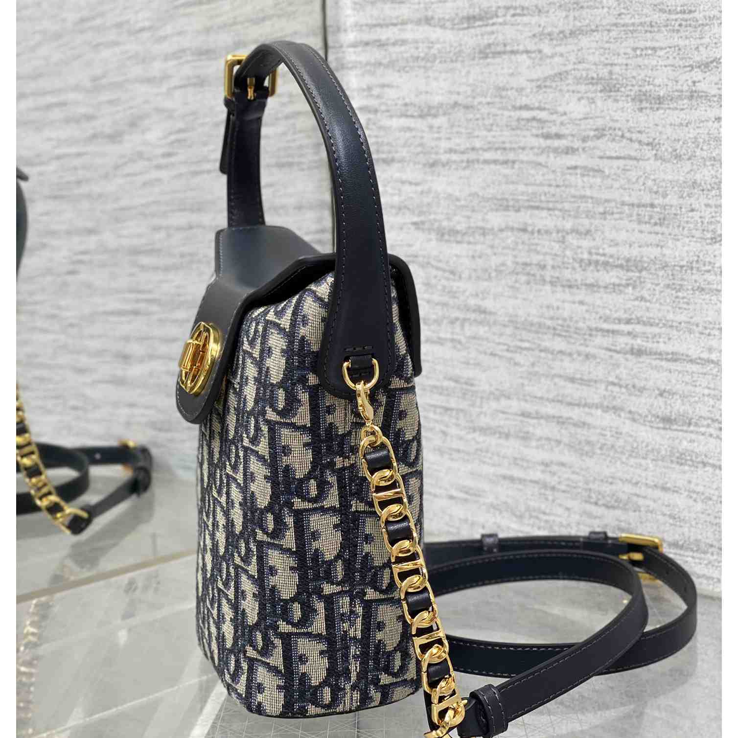 Dior 30 Montaigne Dior Amber Mini Bucket Bag - FashionPlug