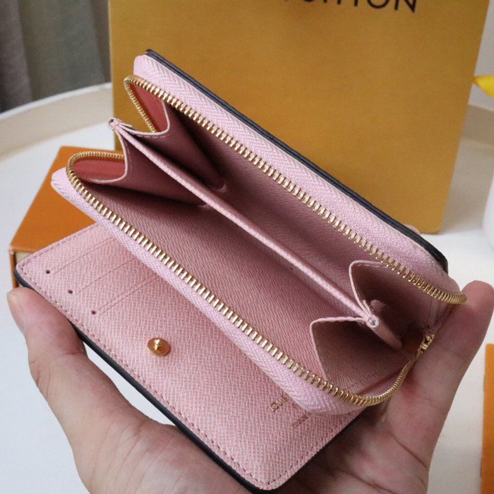 Louis Vuitton Lou Wallet  M82378 - FashionPlug