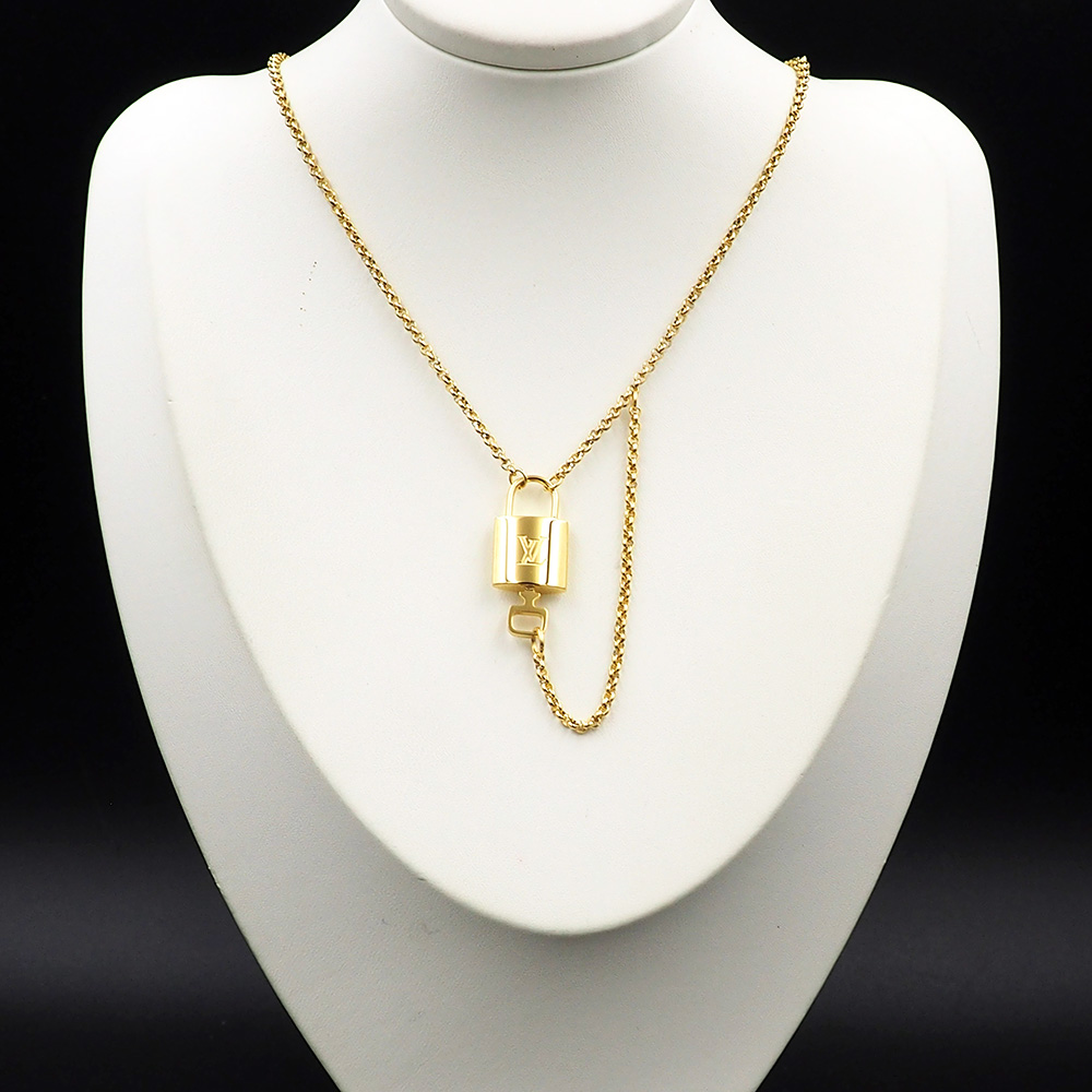Louis Vuitto LV Locky Necklace   - FashionPlug