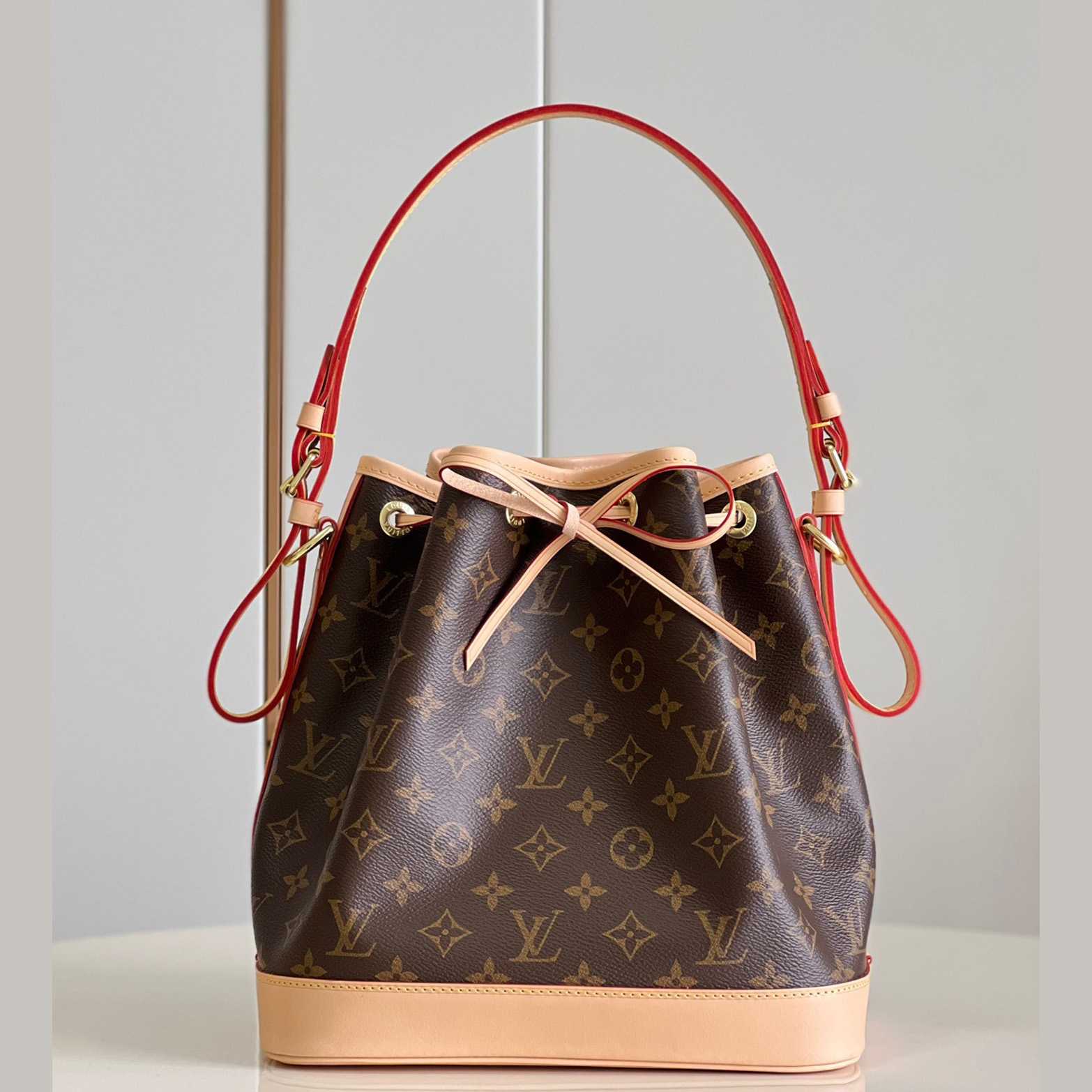 Louis Vuitton Petit Noé (27×27×21cm)   M40818 - FashionPlug