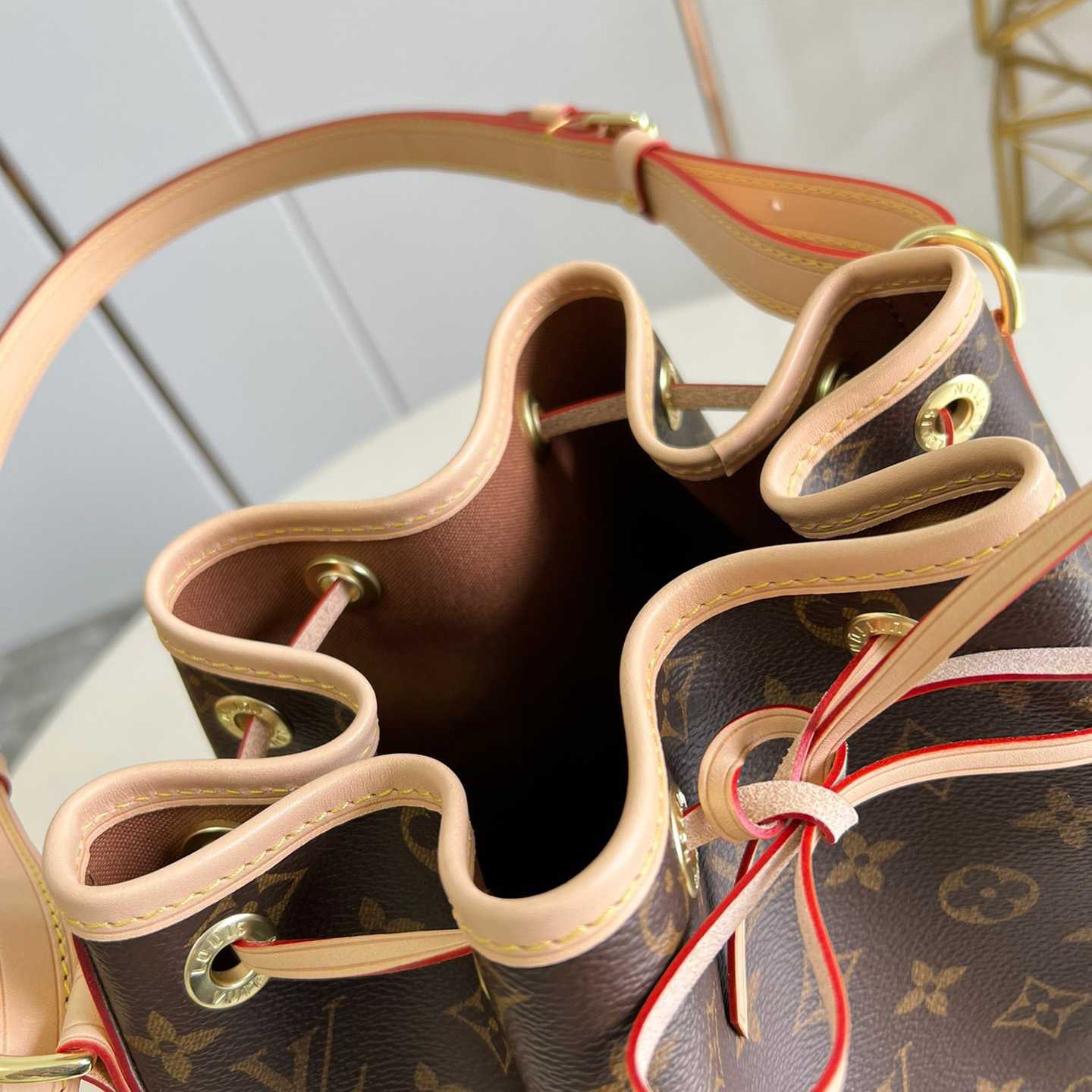 Louis Vuitton Petit Noé (27×27×21cm)   M40818 - FashionPlug
