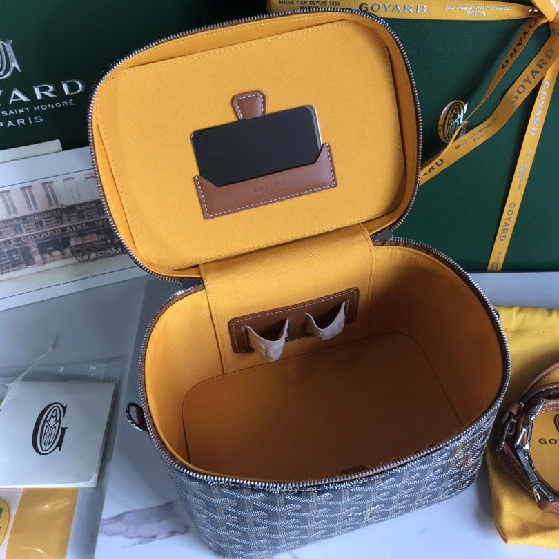 Goyard Muse Vanity Case - FashionPlug