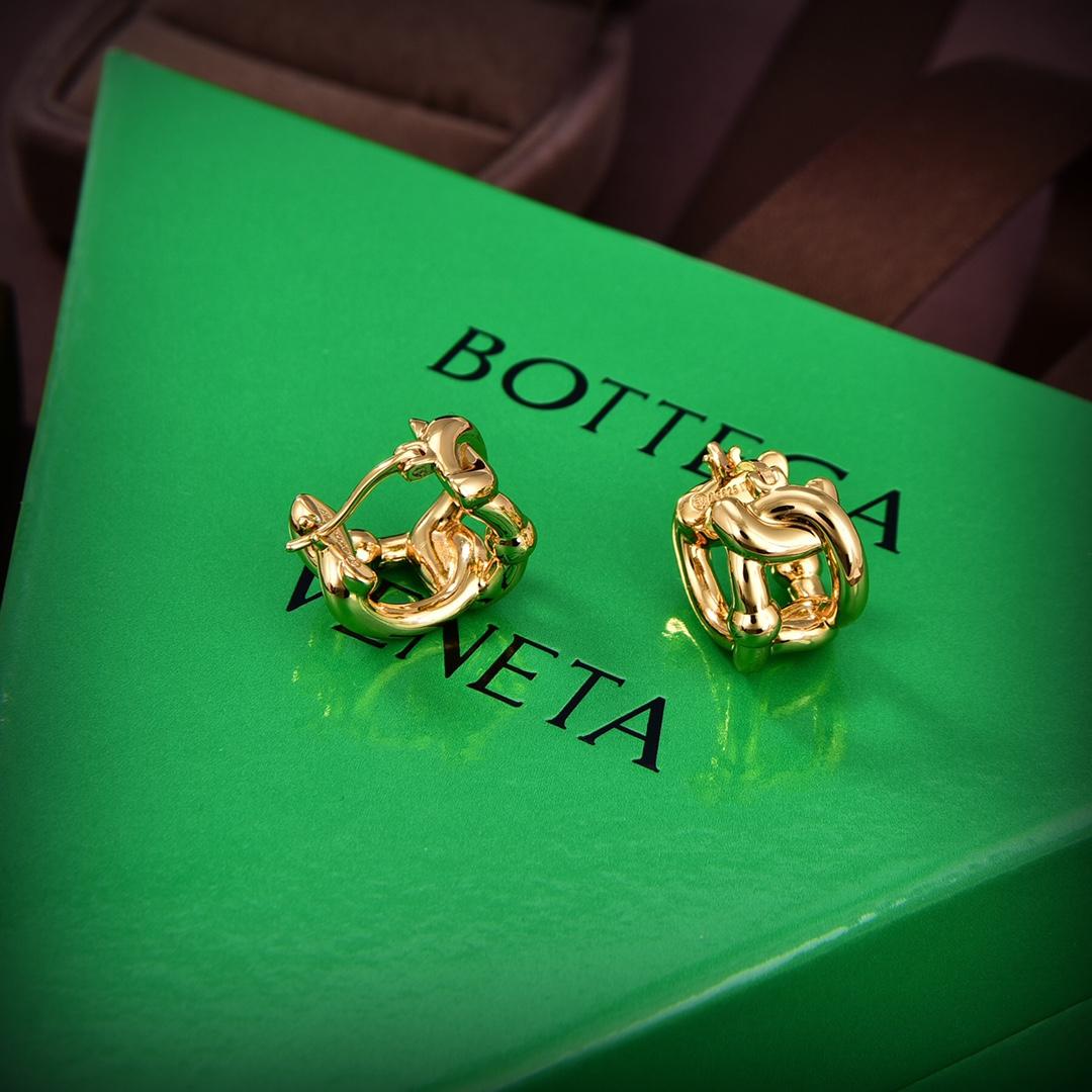 Bottega Veneta Chain Hoop Earrings - FashionPlug