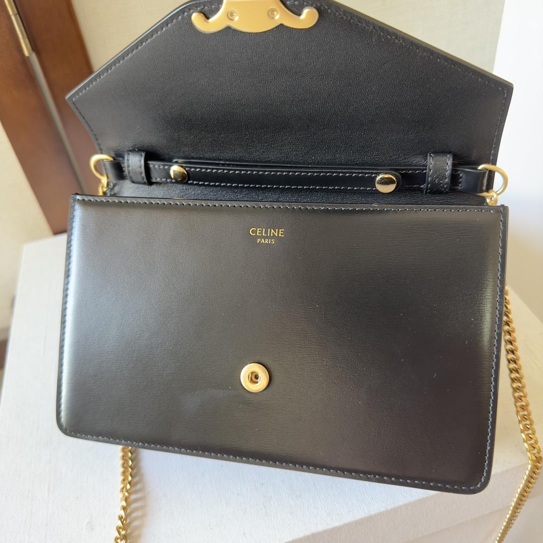 Celine Wallet On Chain Margo In Shiny Calfskin - FashionPlug