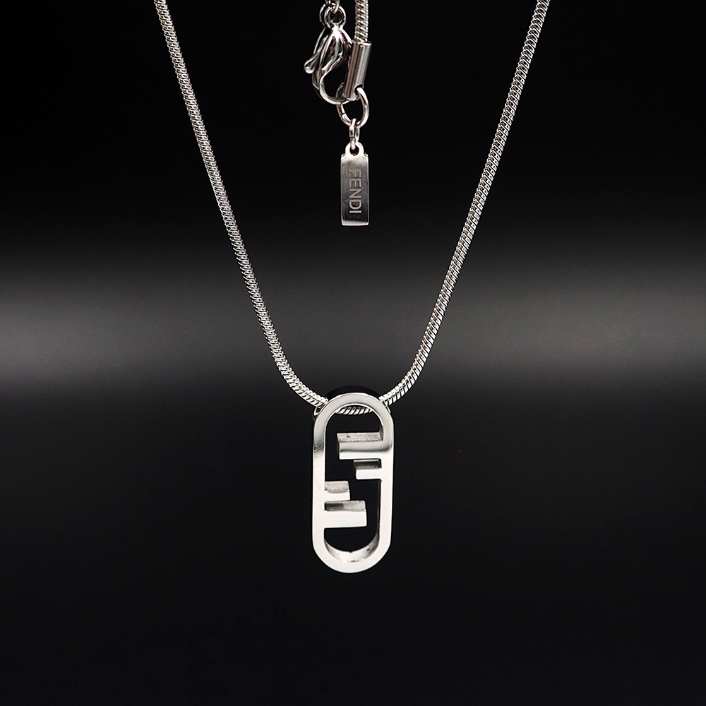 Fendi O’Lock Necklace - FashionPlug