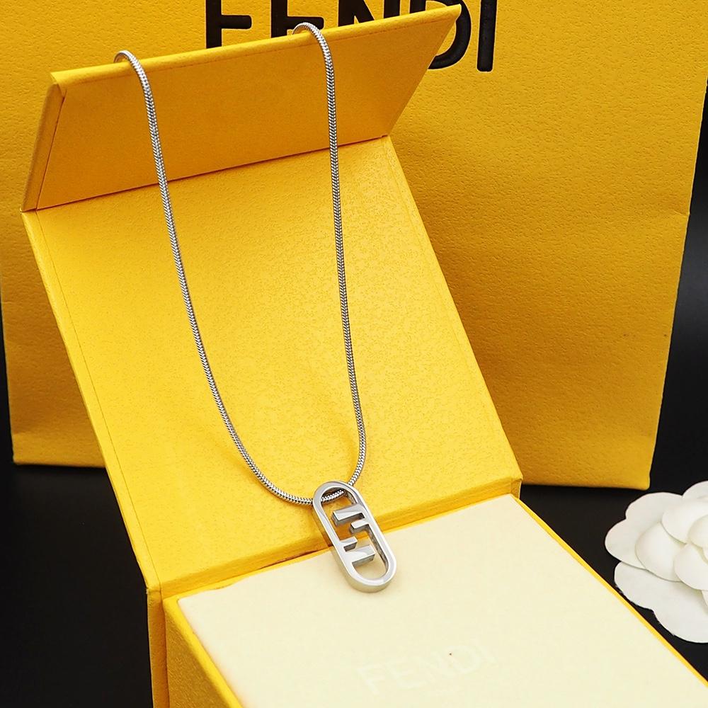 Fendi O’Lock Necklace - FashionPlug
