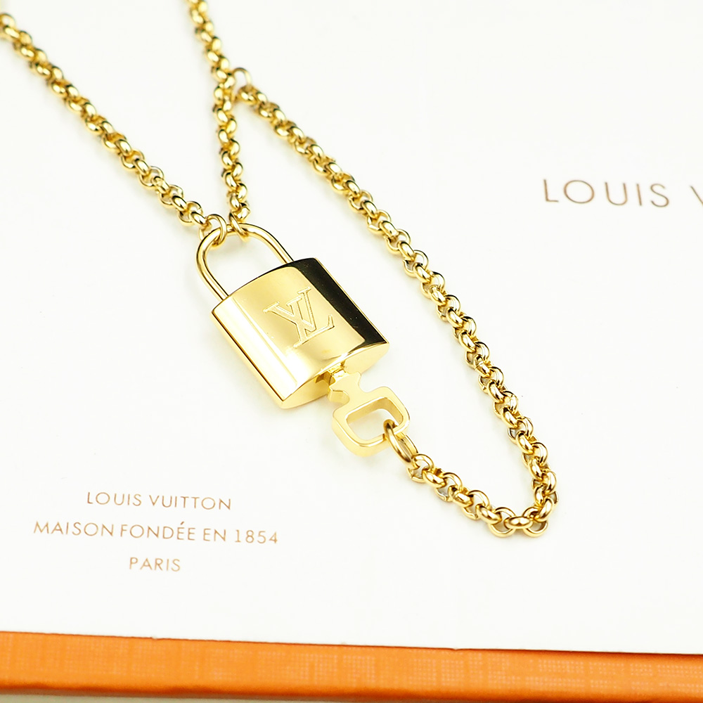 Louis Vuitto LV Locky Bracelet - FashionPlug