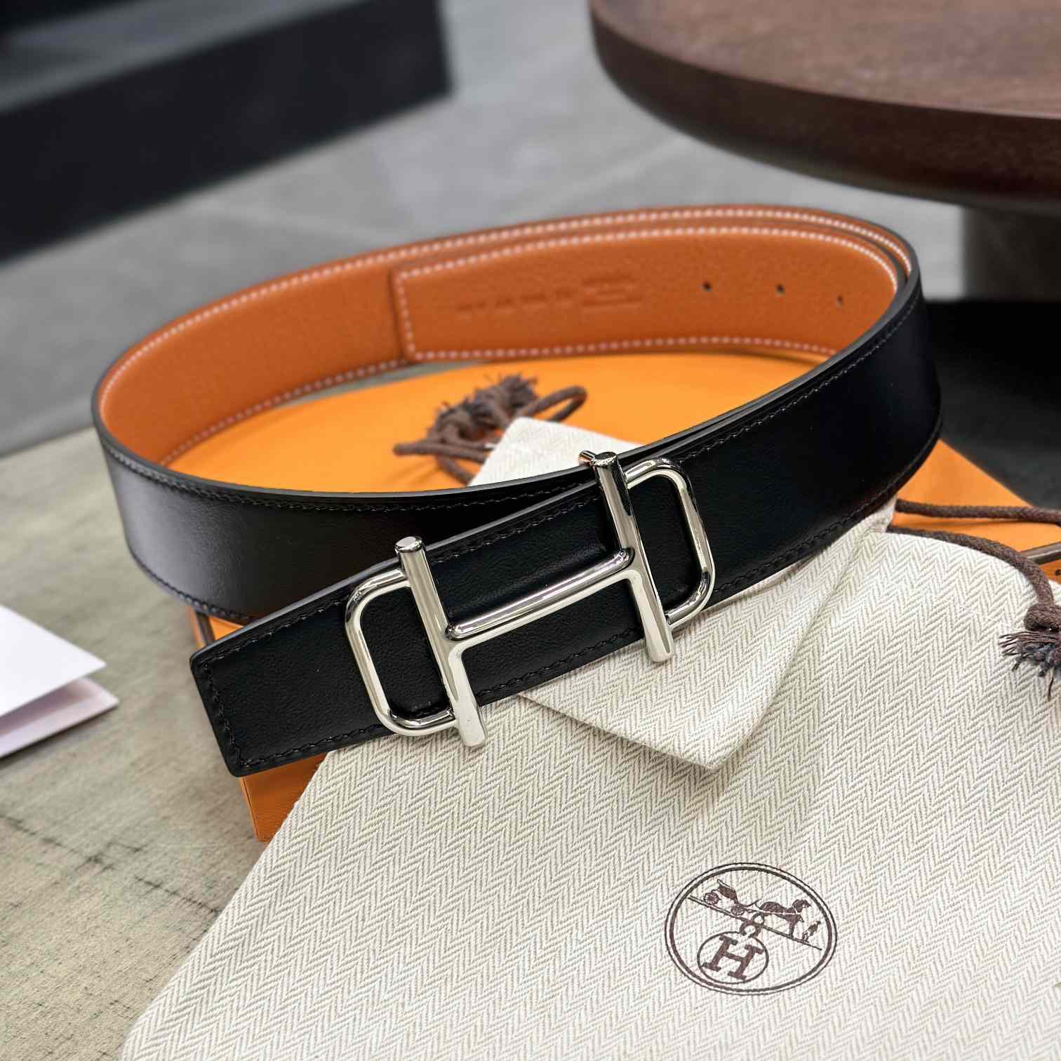 Hermes Royal Belt Buckle & Reversible Leather Strap 38 mm - FashionPlug