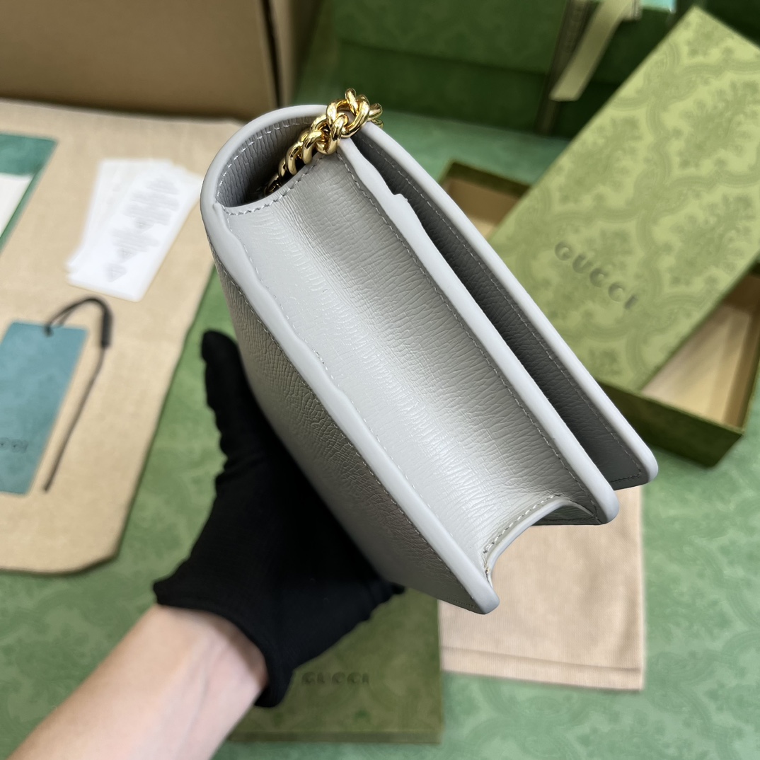 Gucci Chain Wallet With Gucci Script (12.5x 20x 4cm) - FashionPlug