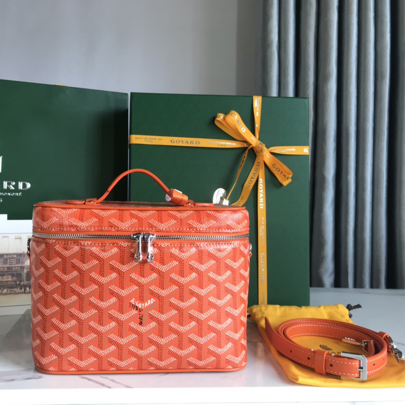 Goyard Muse Vanity Case - FashionPlug