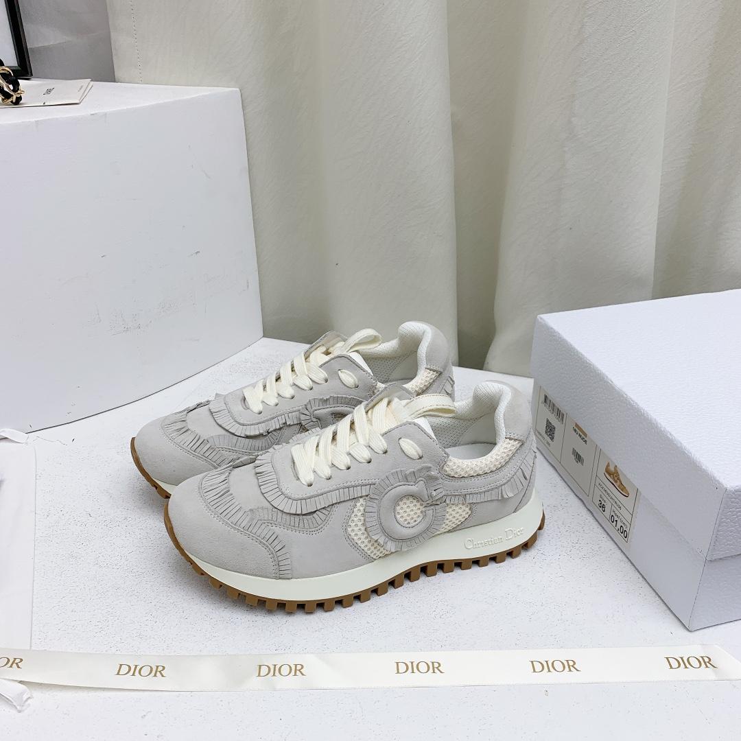 Dior C'est Dior Sneaker  - FashionPlug