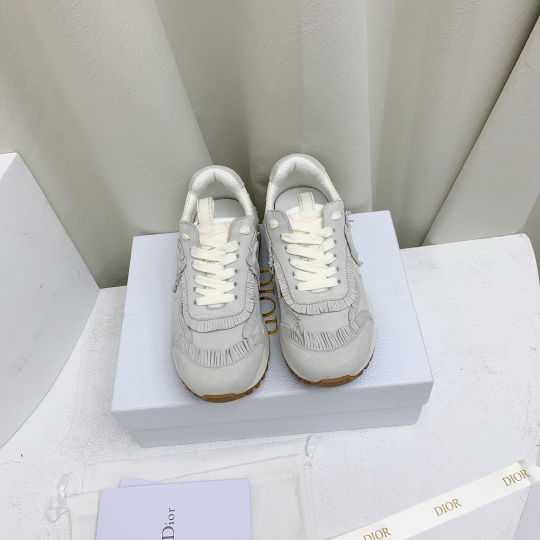 Dior C'est Dior Sneaker  - FashionPlug