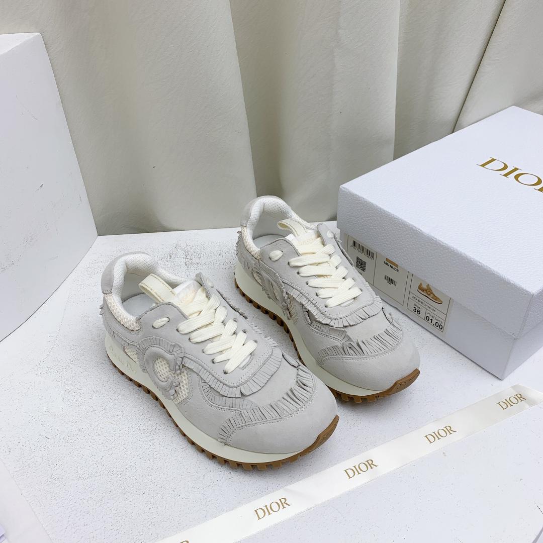 Dior C'est Dior Sneaker  - FashionPlug