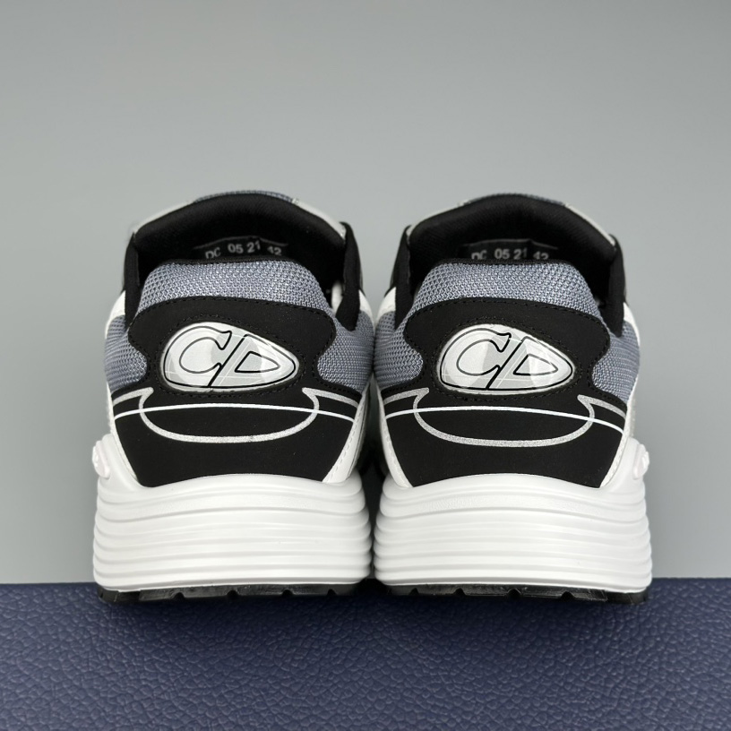 Dior B30 Sneaker  - FashionPlug