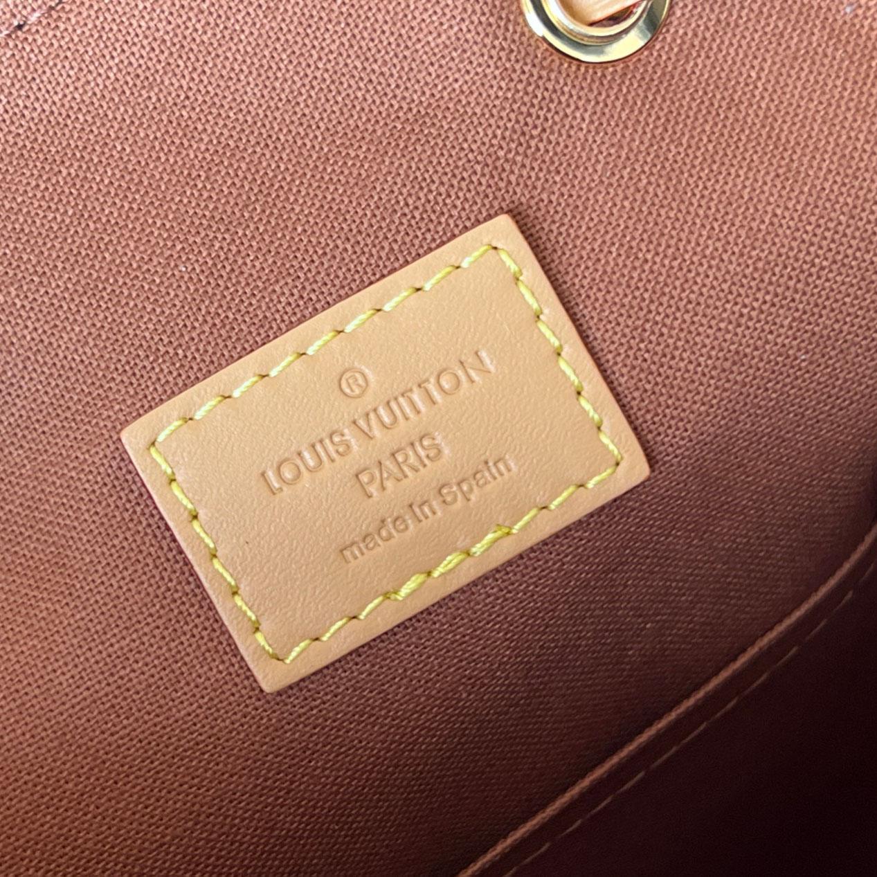 Louis Vuitton Backpacks  (27.5 x 33 x 14cm) m45515 - FashionPlug