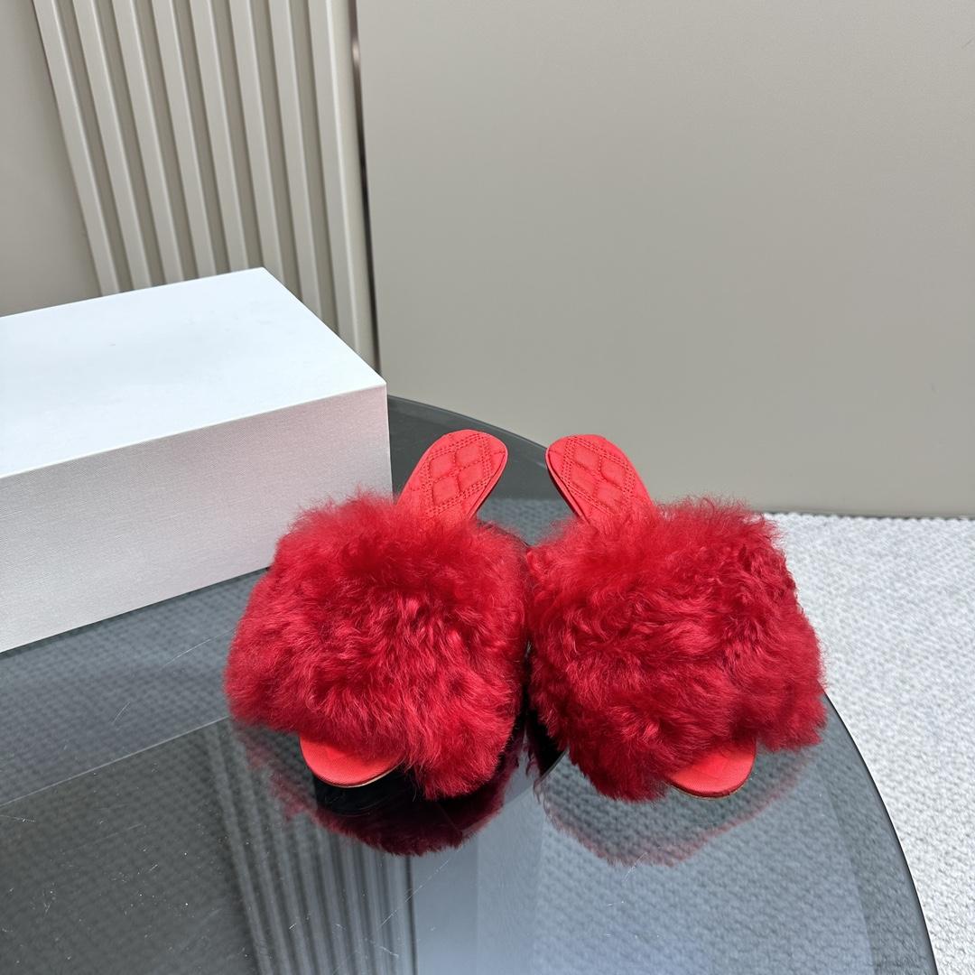 Burberry Shearling Minnie Mules - FashionPlug