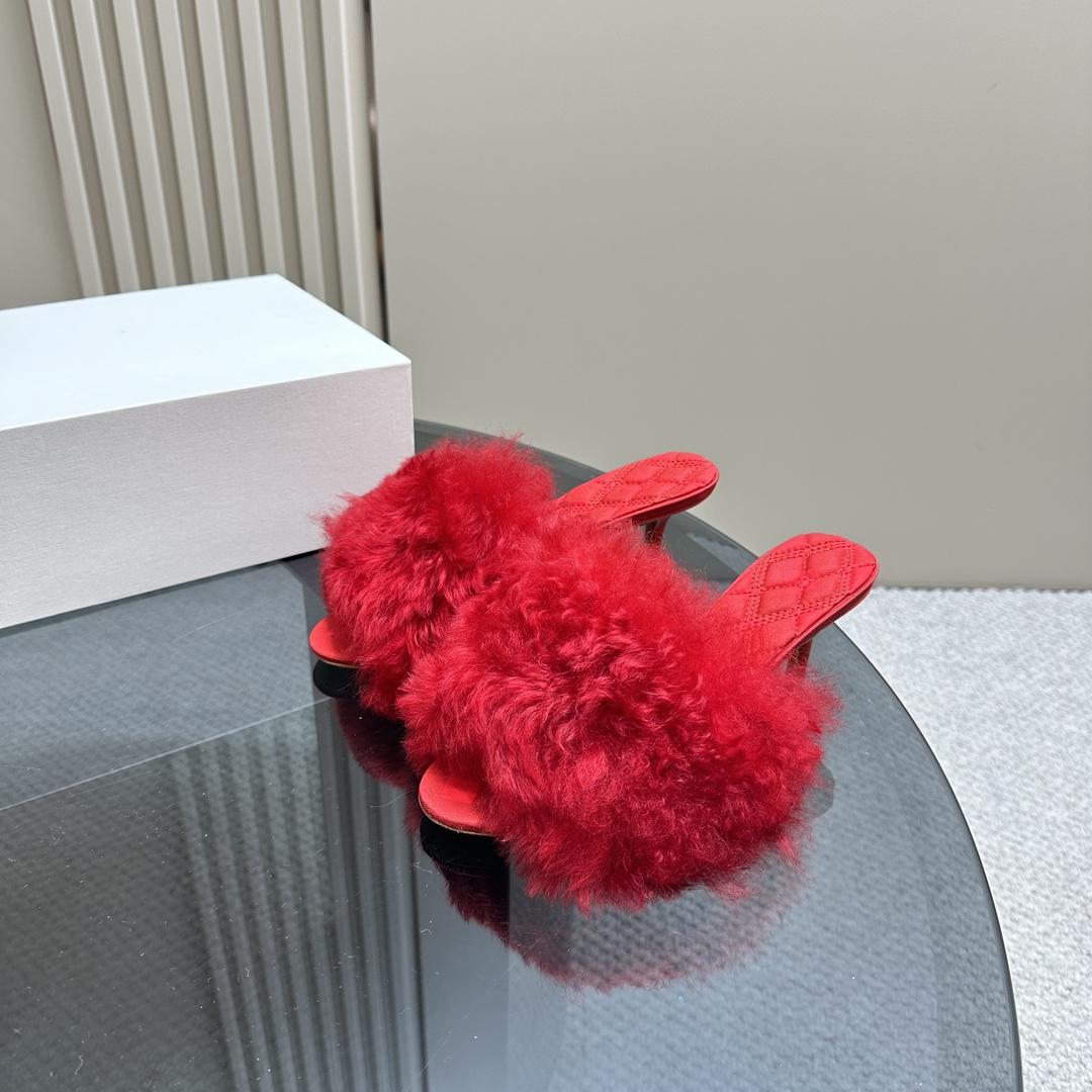 Burberry Shearling Minnie Mules - FashionPlug