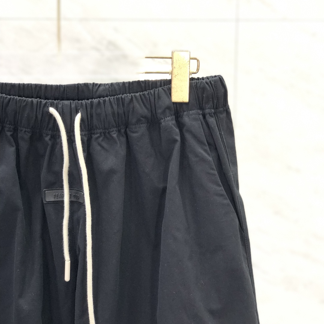 Fear of God Essentials Relaxed Trouser - FashionPlug