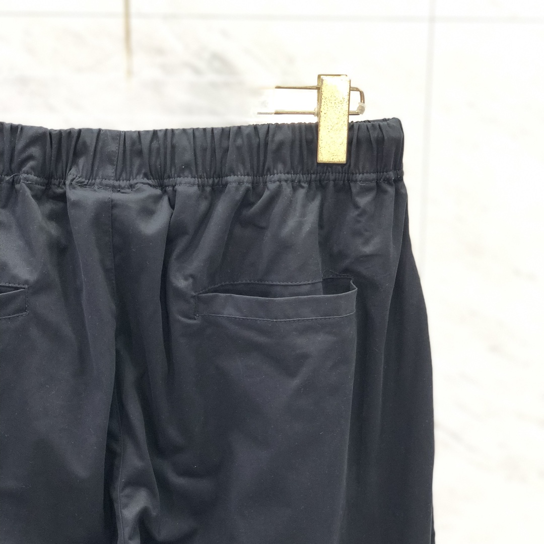 Fear of God Essentials Relaxed Trouser - FashionPlug