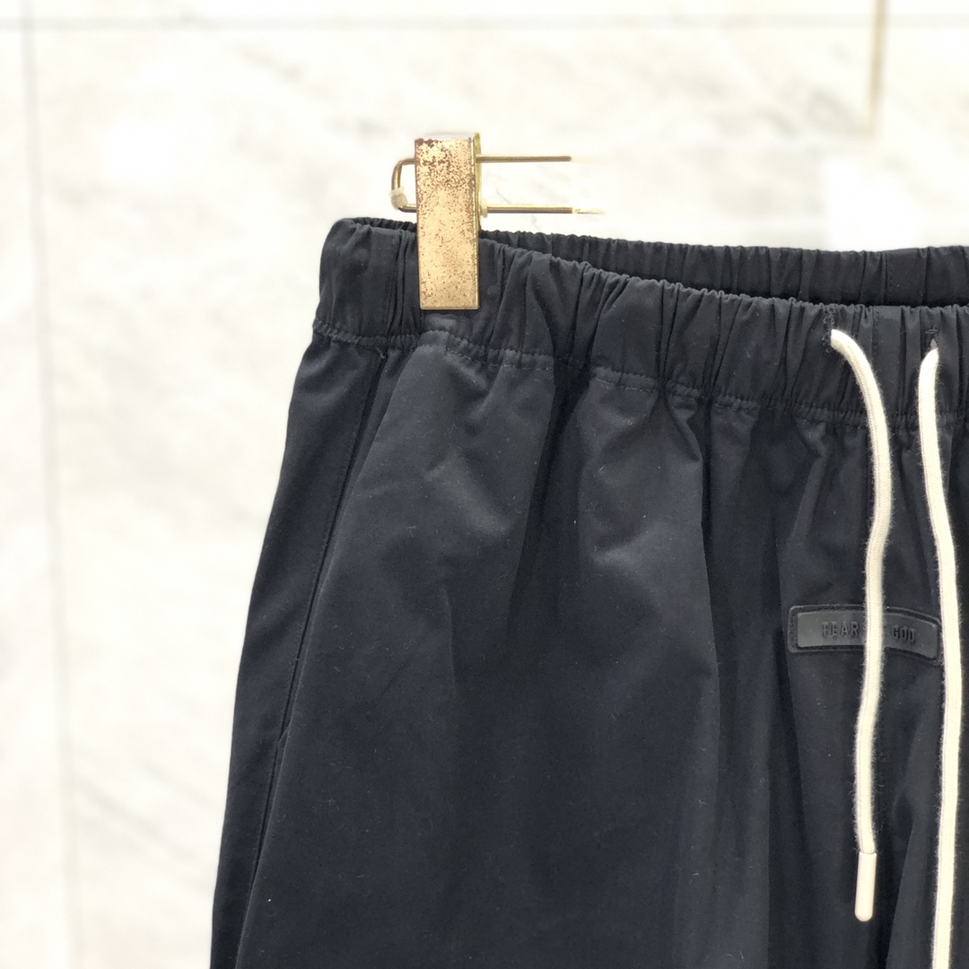 Fear of God Essentials Relaxed Trouser - FashionPlug