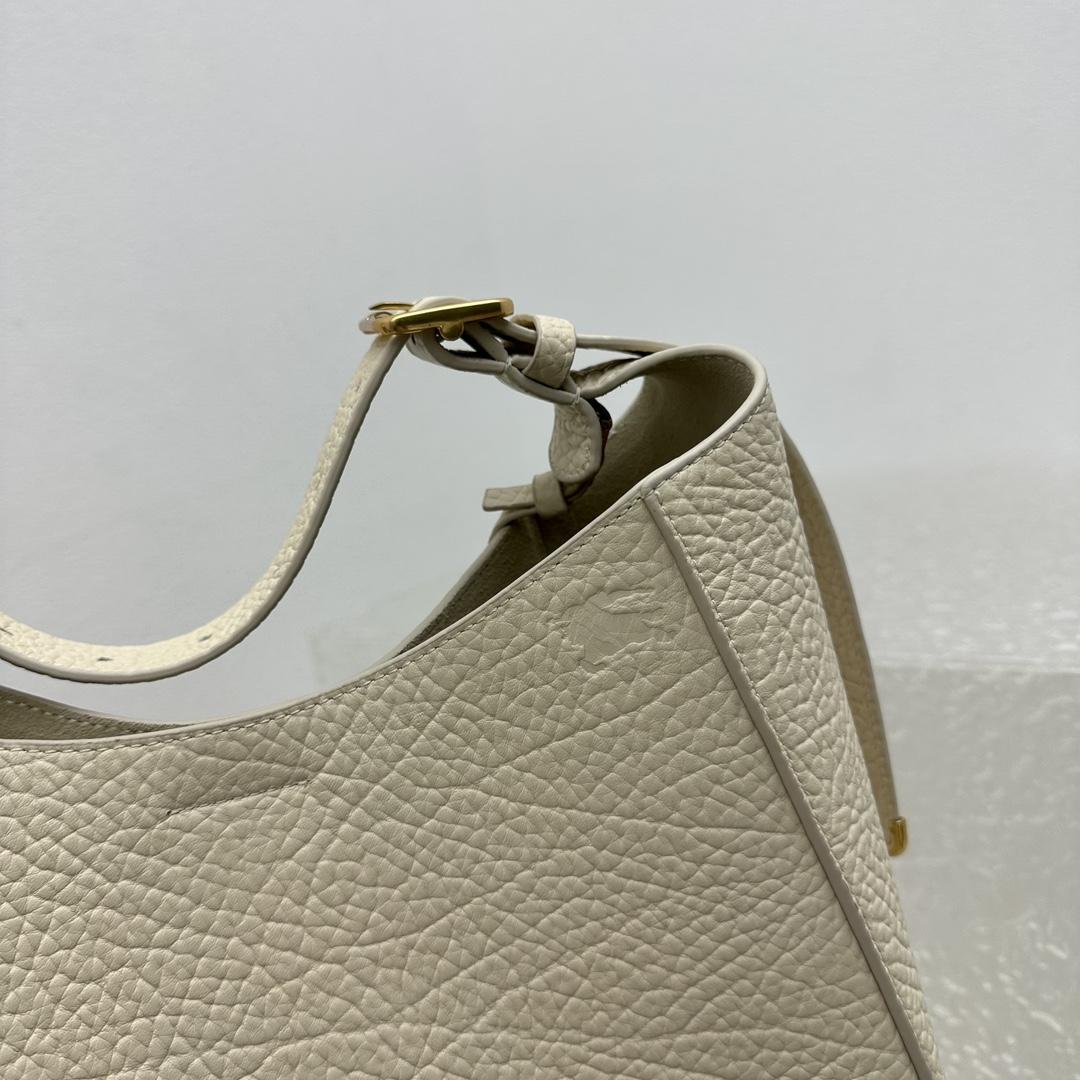 Burberry Medium Chess Shoulder Bag - FashionPlug