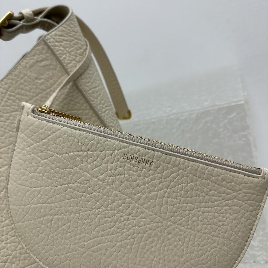 Burberry Medium Chess Shoulder Bag - FashionPlug
