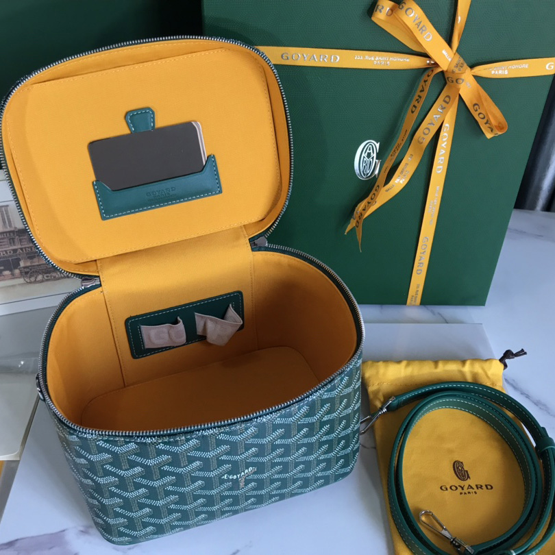 Goyard Muse Vanity Case - FashionPlug