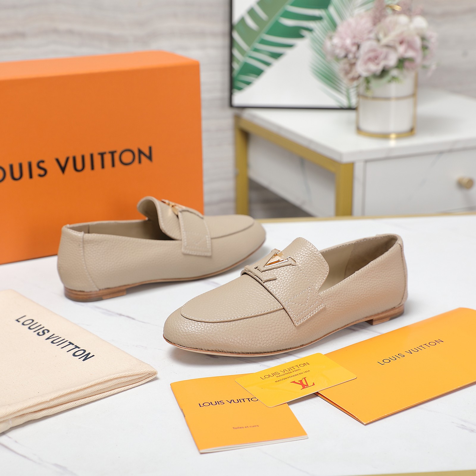 Louis Vuitton LV Capri Loafer - FashionPlug