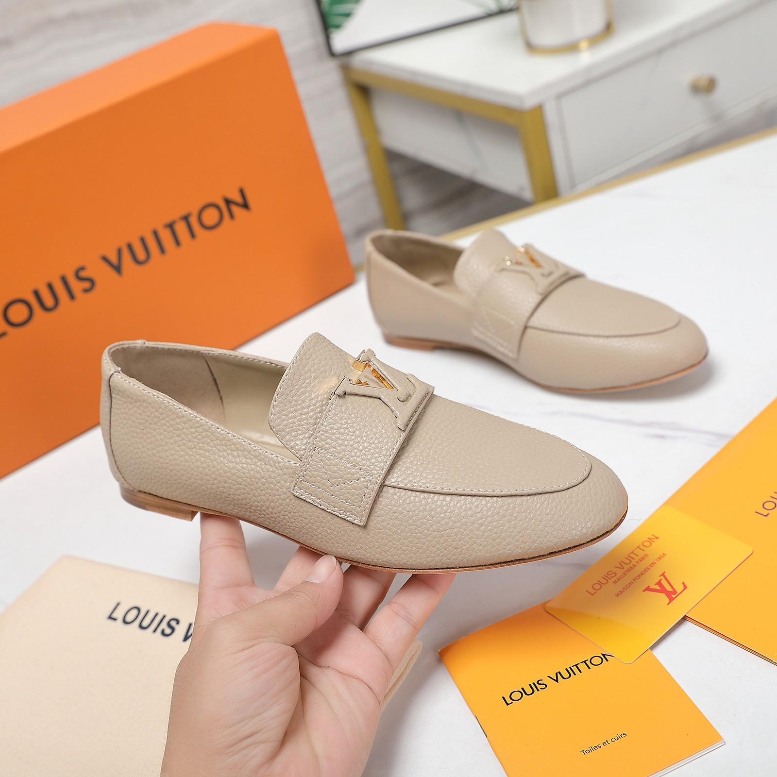 Louis Vuitton LV Capri Loafer - FashionPlug