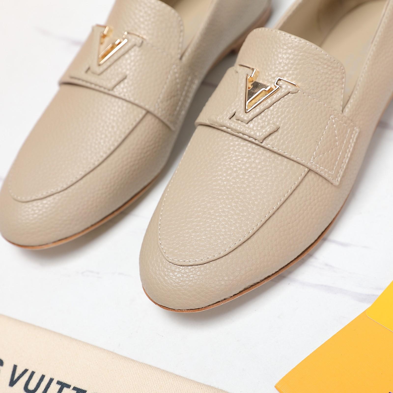 Louis Vuitton LV Capri Loafer - FashionPlug