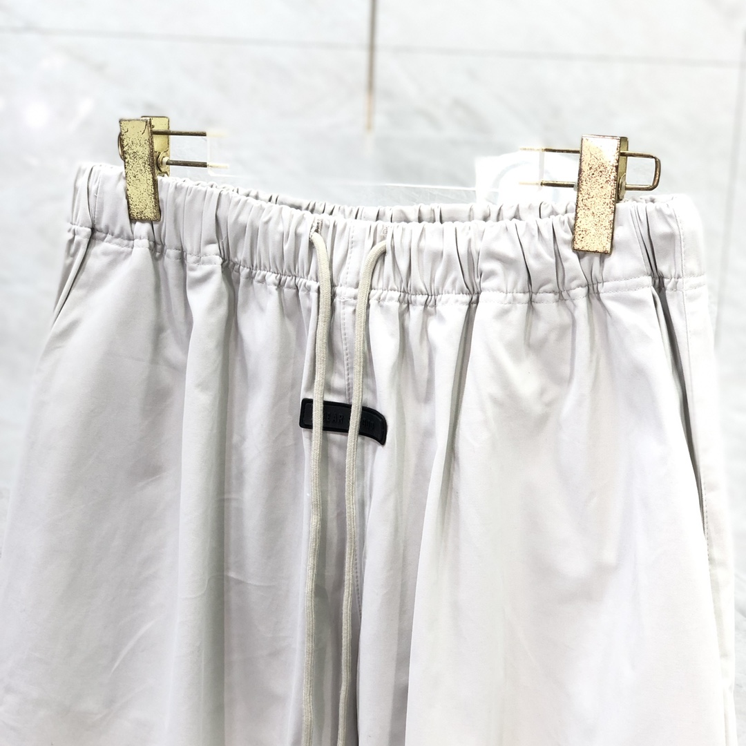 Fear of God Essentials Relaxed Trouser - FashionPlug
