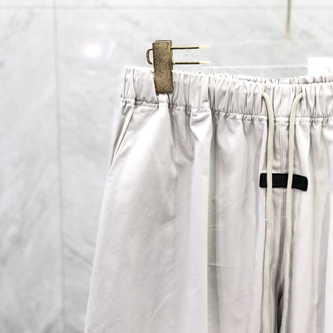 Fear of God Essentials Relaxed Trouser - FashionPlug