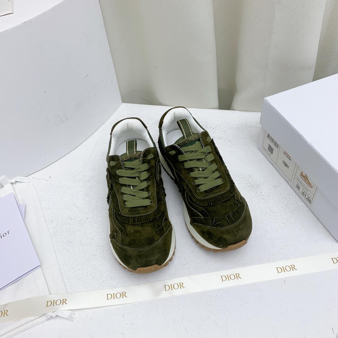 Dior C'est Dior Sneaker  - FashionPlug