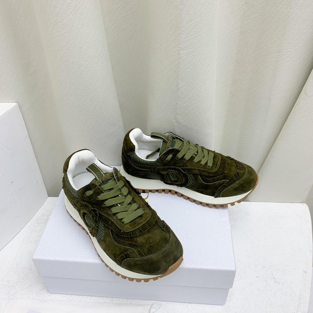 Dior C'est Dior Sneaker  - FashionPlug