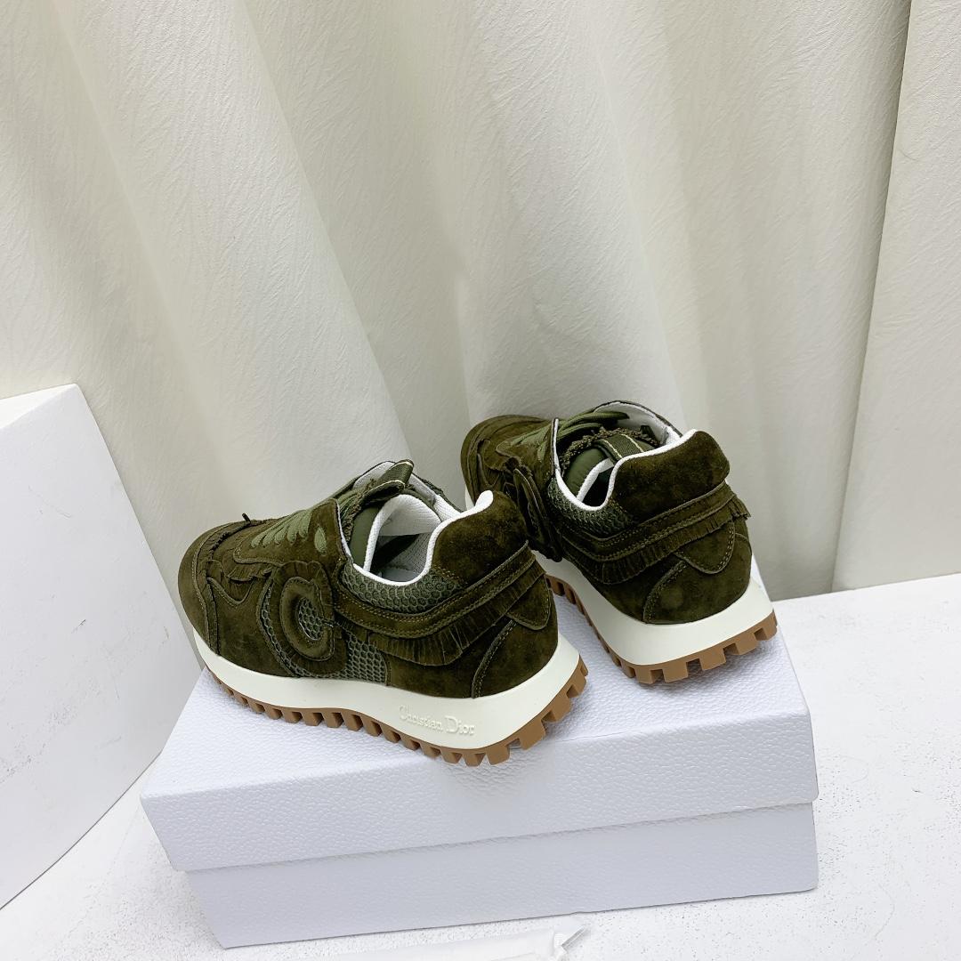 Dior C'est Dior Sneaker  - FashionPlug