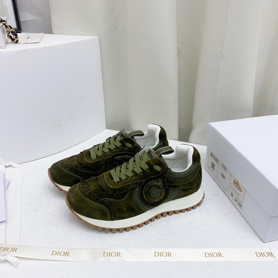 Dior C'est Dior Sneaker  - FashionPlug