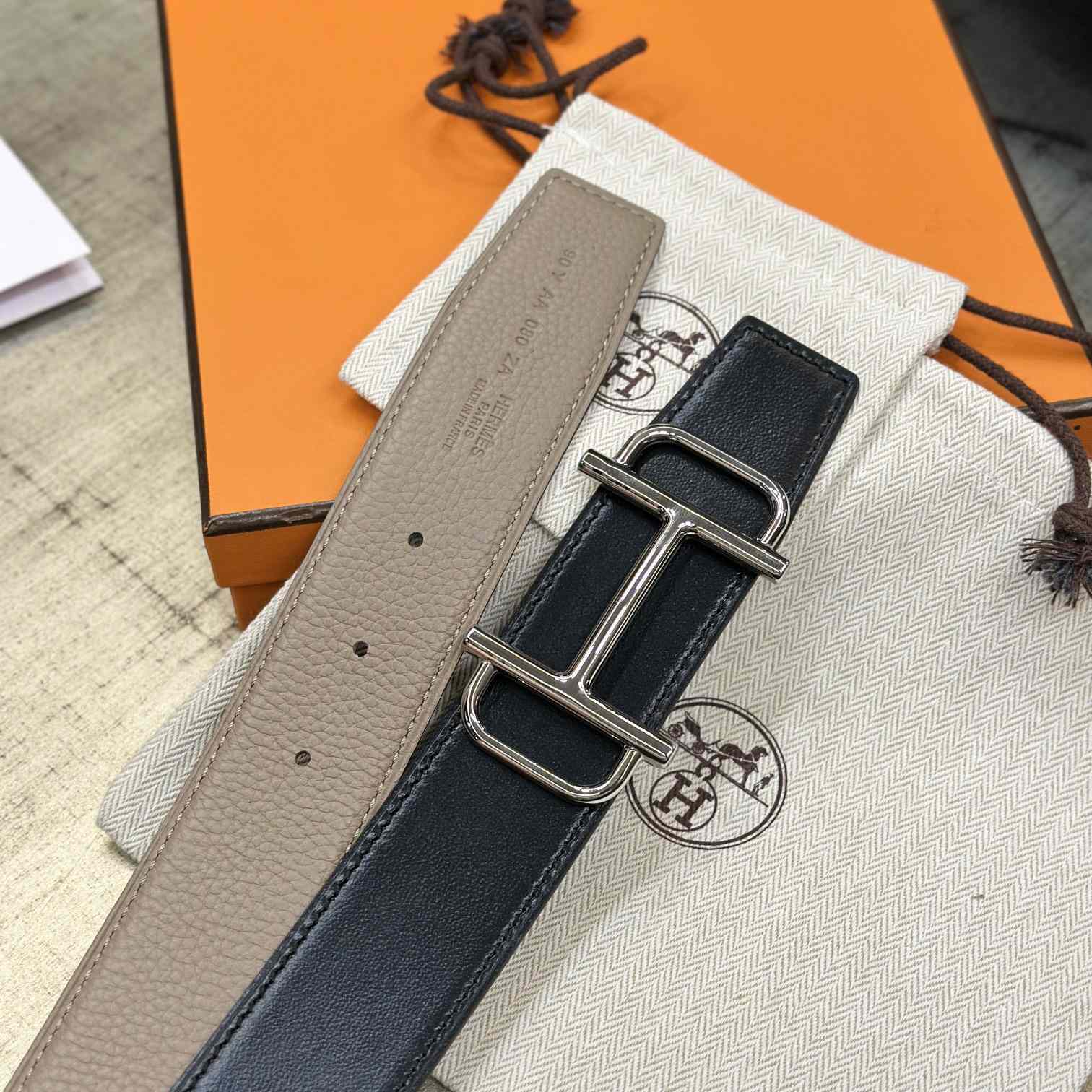 Hermes Royal Belt Buckle & Reversible Leather Strap 38 mm - FashionPlug