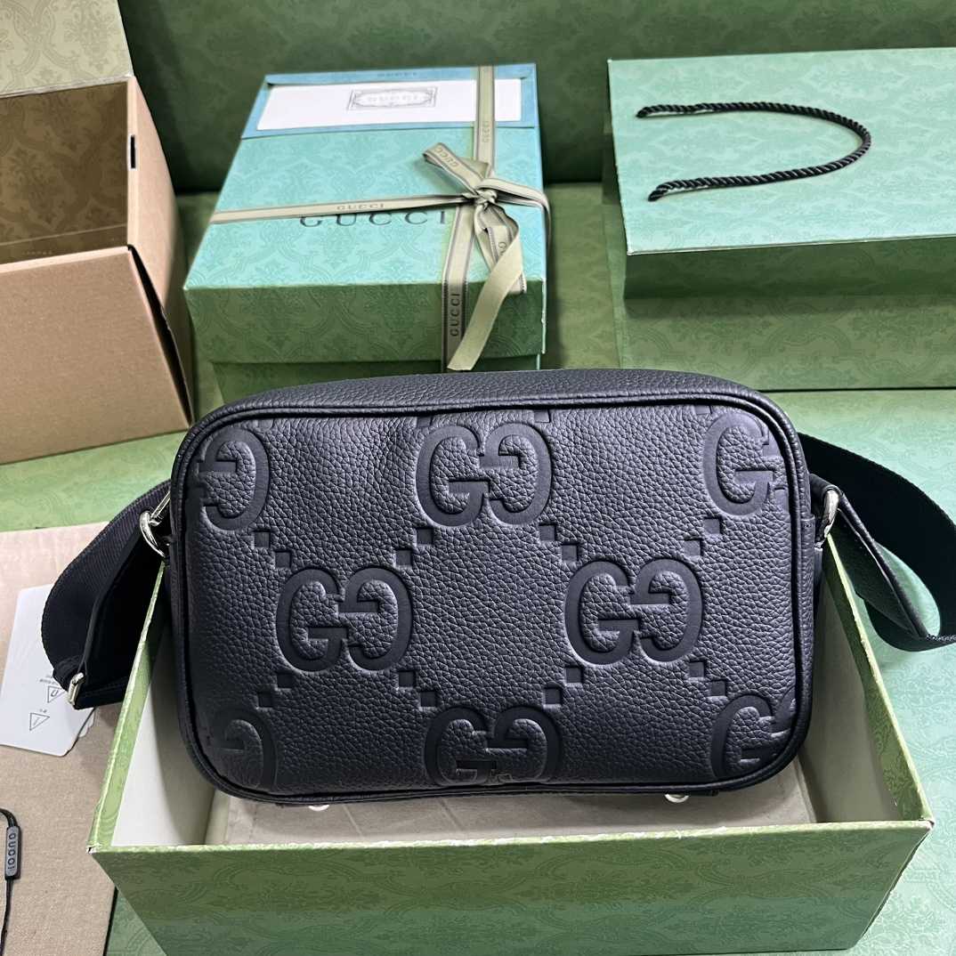 Gucci Jumbo GG Medium Messenger Bag - FashionPlug