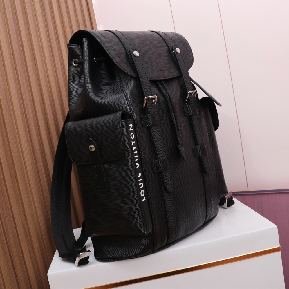 Louis Vuitton Christopher MM     - FashionPlug