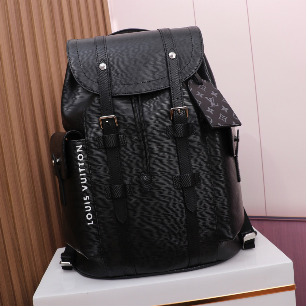 Louis Vuitton Christopher MM     - FashionPlug
