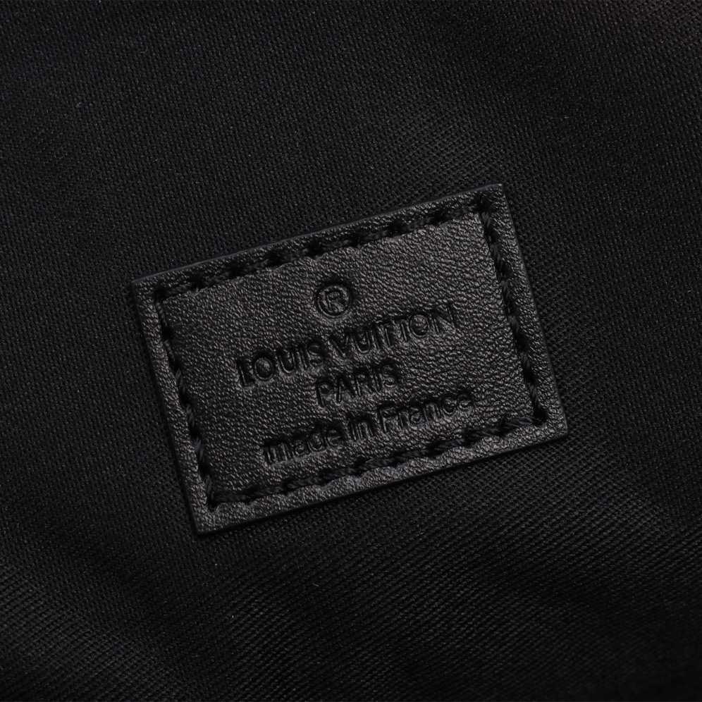 Louis Vuitton Christopher MM     - FashionPlug